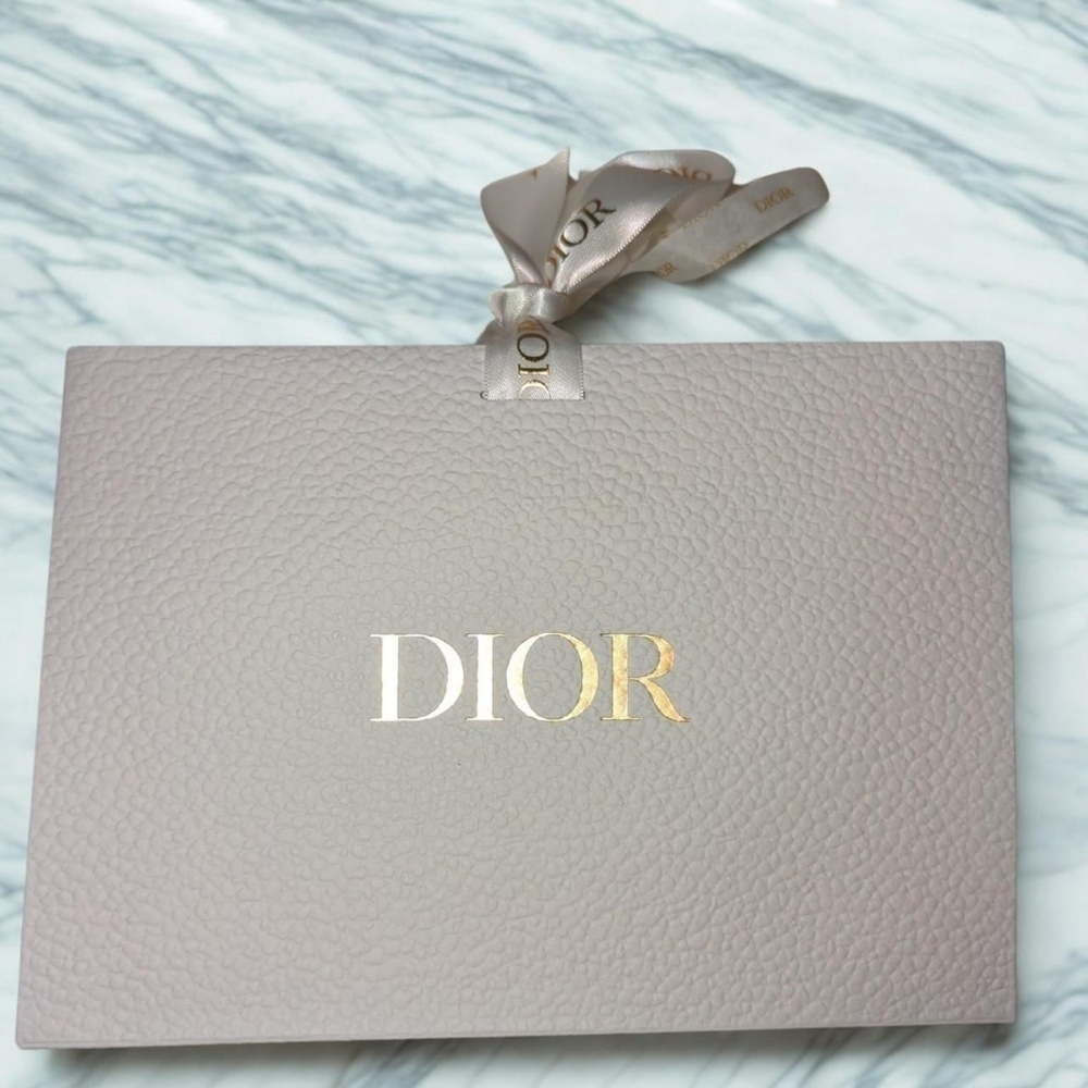 Dior Gold and white Textured Box. With Card and Small Bag - Picture 2 of 3